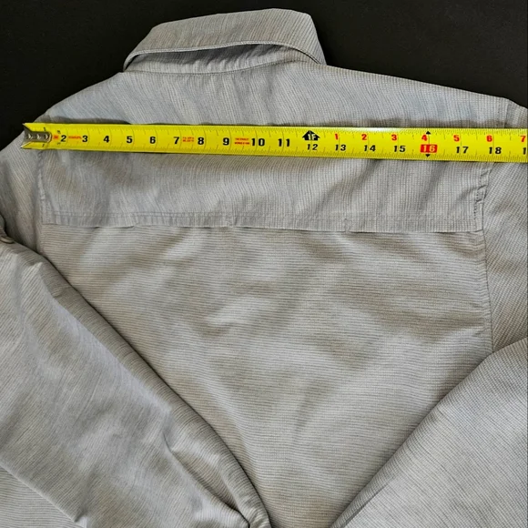 Mountain Hardware Medium Gray Canyon Button Up Long Sleeve Performance S… - Picture 5 of 16